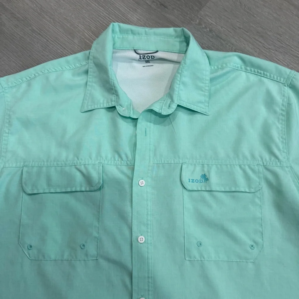 Izod Light Green Casual Button Down Shirt - Picture 2 of 3